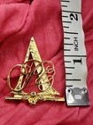 Vintage AVON Gold Tone Letter A Presidents Club PC 1992 Pin Brooch Jewelry — photo 3