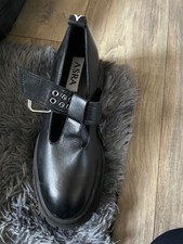 shoes black platform size 7 excellent condition 