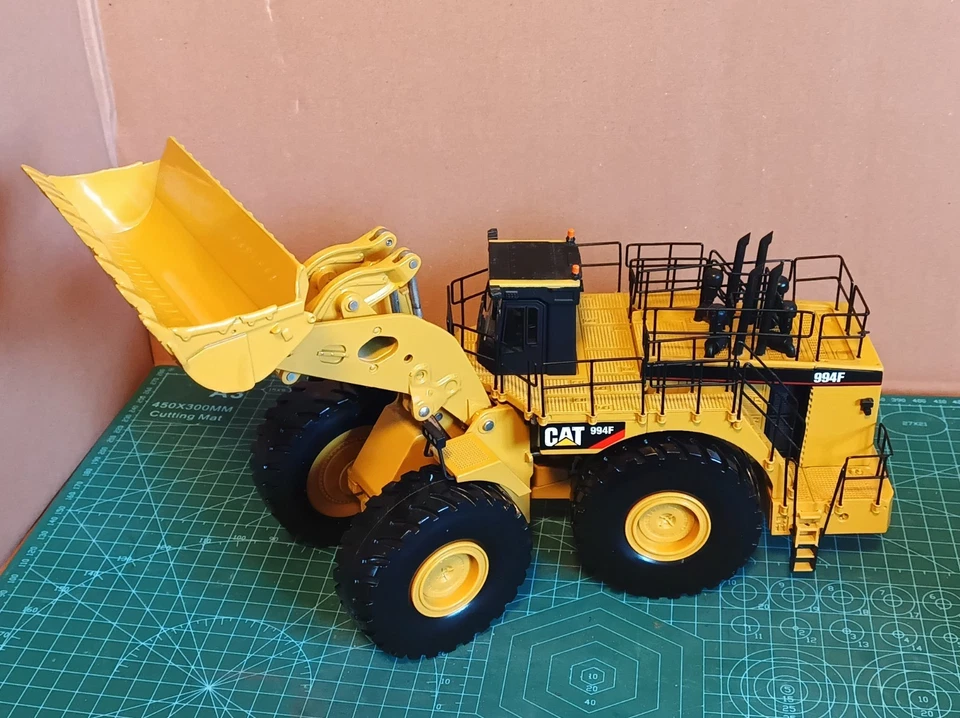 Caterpillar Cat 994F Wheel Loader Radlader 1:50 NORSCOT DIE-CAST METAL - Bild 4 von 4