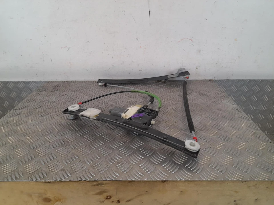 FORD MONDEO Mk4 2007-2014 Right Drivers O/S Front Window Regulator 6M2114553B - Image 2 of 4