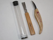 Flexcut ¾” No. 7 Sweep Gouge and 2” Carving Knife