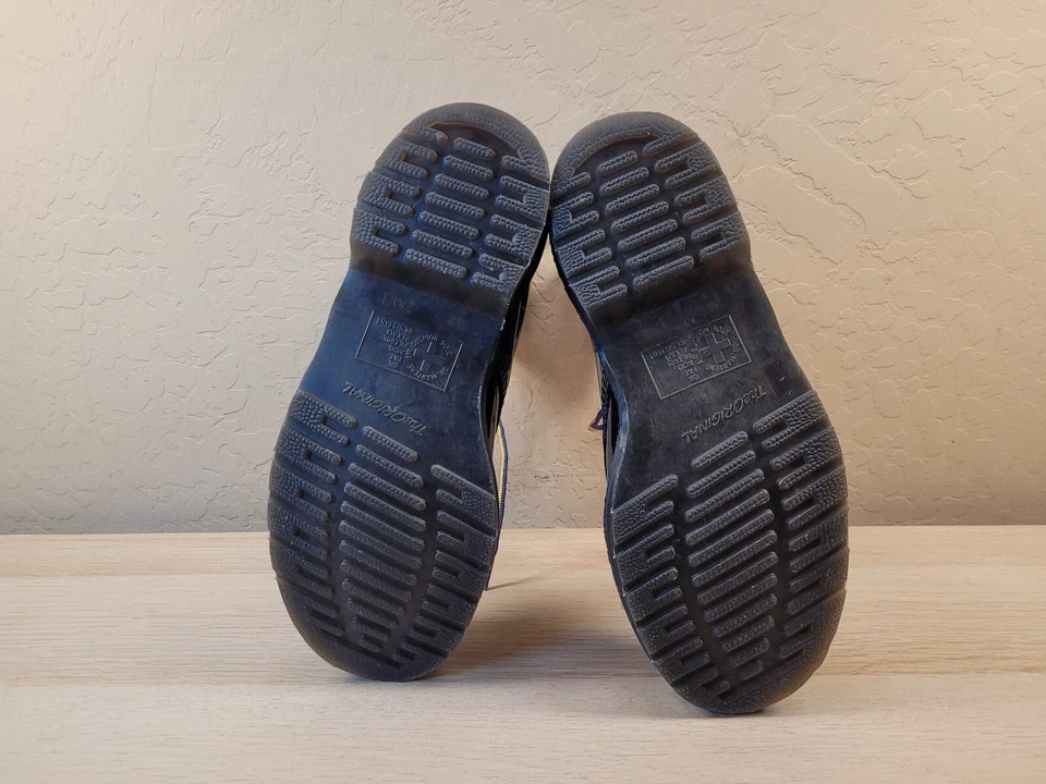 Dr. Martens 1460 Rainbow Iridescent Leather Black Combat 8 Eye Boots Womens Sz 6 - Image 3 of 4