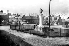 Kvv-39 War Memorial, Laurieston, Falkirk, Stirlingshire. Photo