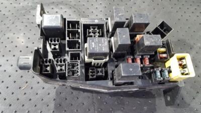  Sicherungskasten Steuergerät  Mitsubishi Delica DE210745-32
