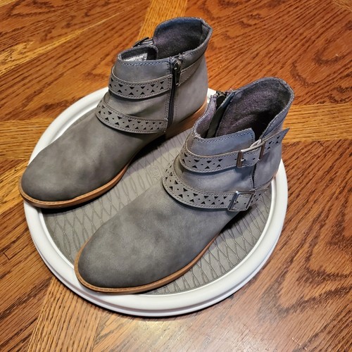 American Eagle Ankle Boots Side Zip Strappy Gray Womens 7.5 - Picture 2 of 15