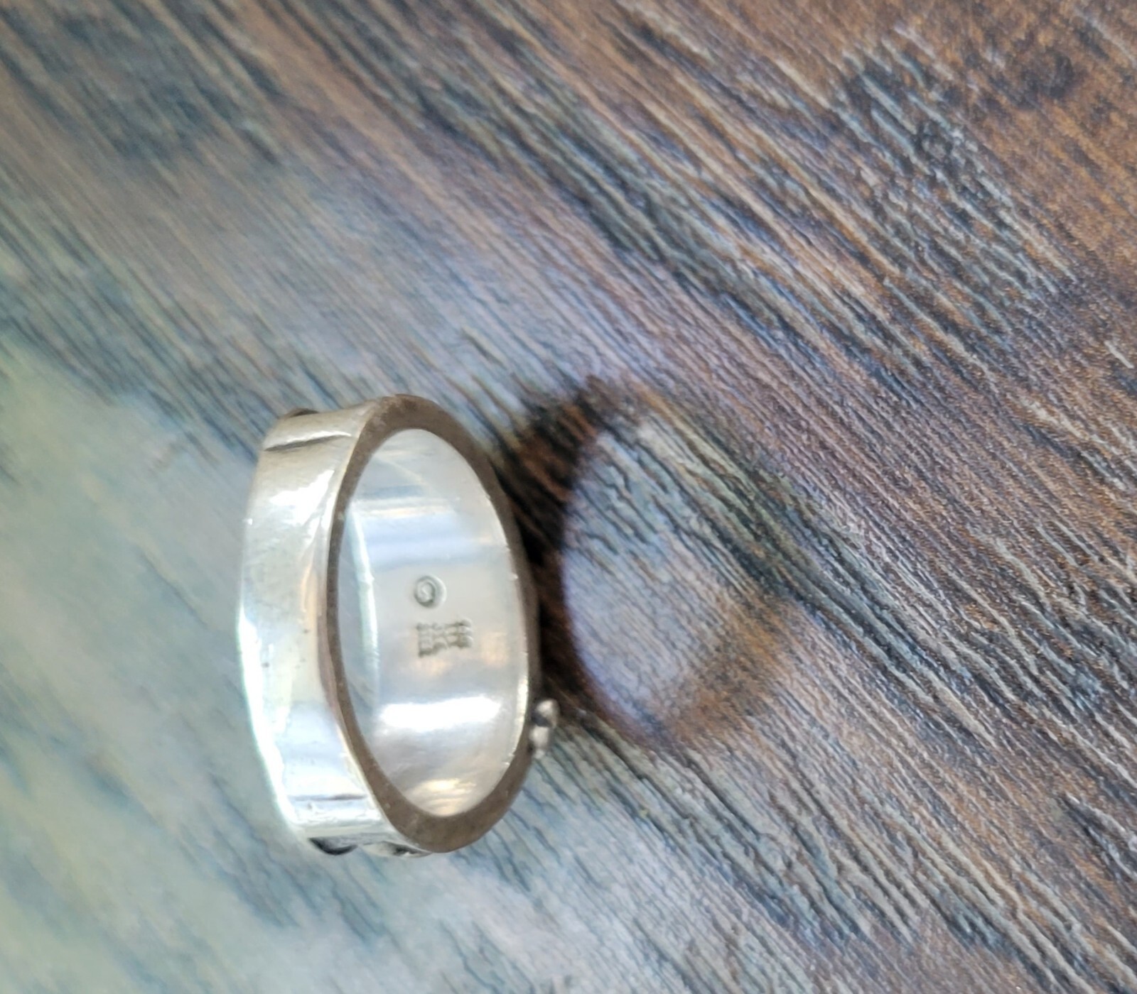 Retired James Avery Solid Heart Flowers Ring Size… - image 3