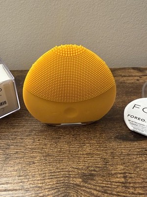 FOREO LUNA Mini 2 Silicone Facial Cleanser Yellow Tested Working