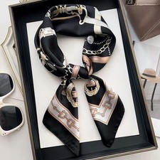 Luxuriöses Seidentuch 70x70 cm | Schwarz-Goldenes Kettenmuster – Schal, Stola