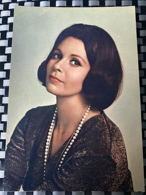 AK  Filmstar  CLAIRE BLOOM     Rotalcolor  Nr.  208