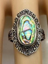 925 Sterling Silver Vintage Abalone Shell Oval Cut ,Signed Ring size 8. ND