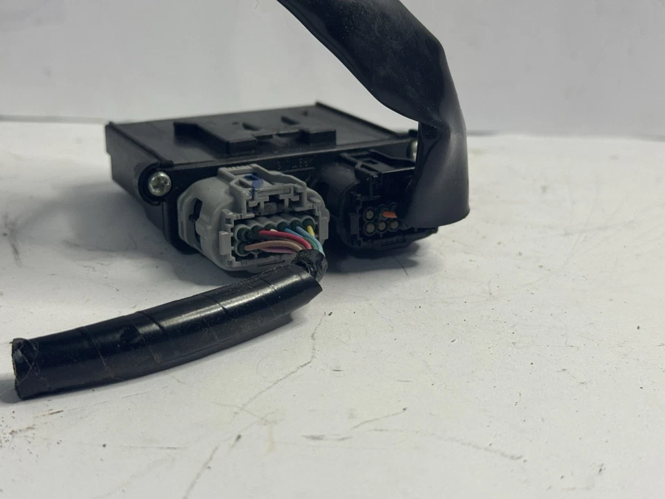 TOYOTA 2006-2011 SIENNA -COROLLA-Tundra-Tacoma SEAT OCCUPANT DETECTOR89952-35011 - Image 3 of 4