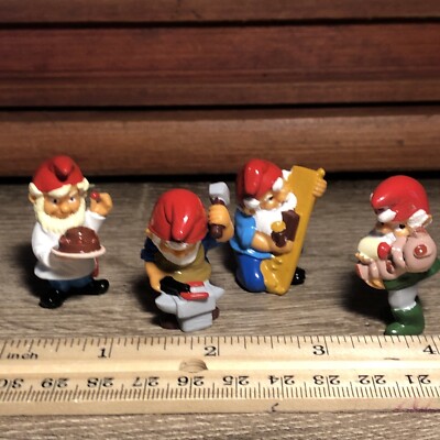 Vintage 1992 Elves Gnome Dwarfs Kinder Eggs Ferrero Toys Figures Cake Topper G3