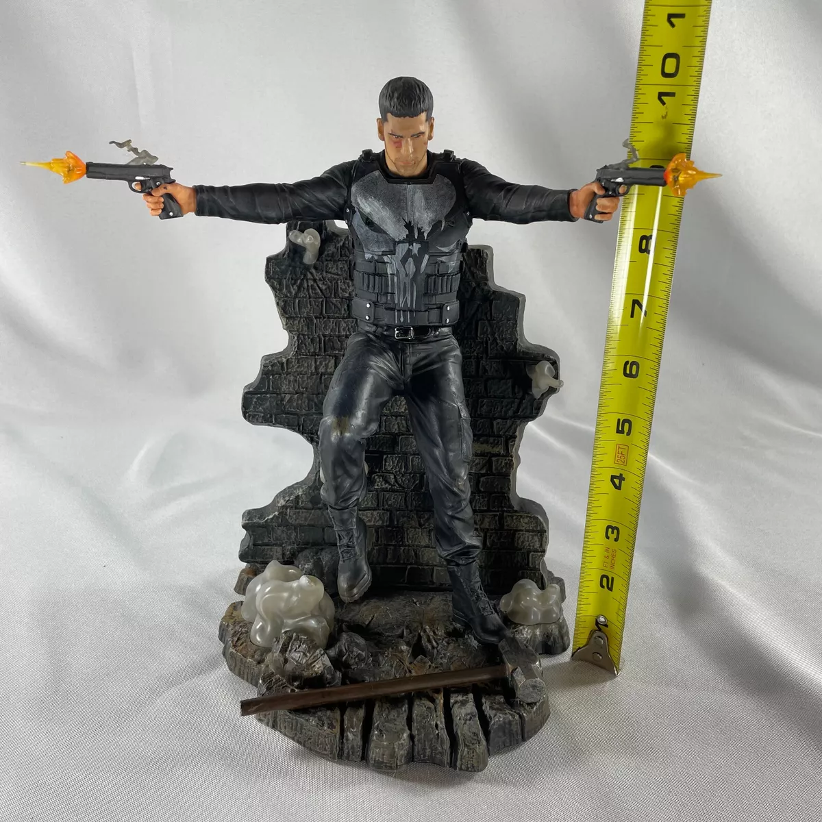 Marvel Gallery Punisher PVC Figure, Multicolor, Standard