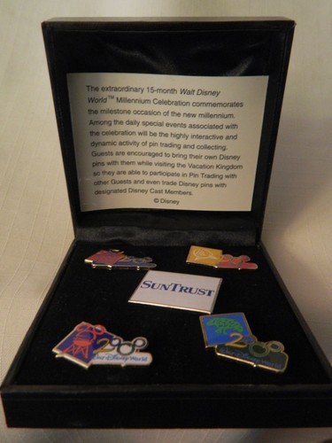 NIB 2000 SUNTRUST BANK FIVE PIN COLLECTION - NICE - Picture 3 of 7