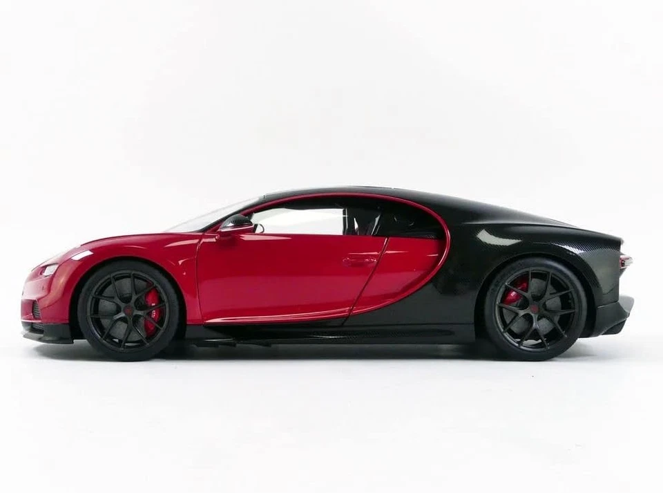 AUTOart 1/18 Bugatti Shillong Sport 2019 Red / Carbon Black 70996 - Image 3 of 4
