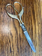 VINTAGE DOVO SOLINGEN Gold tone 5" SCISSORS