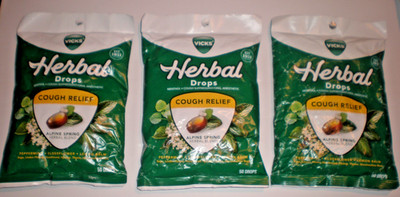 VICKS Menthol Cough Suppressant Relief Alpine Spring Herbal Blend 150 Total Drop