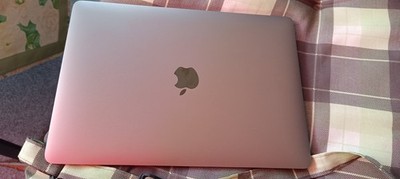 Apple MacBook Air 13 Zoll (256GB SSD, M1, 8GB) Laptop - Space Grau - MGN63D/A...
