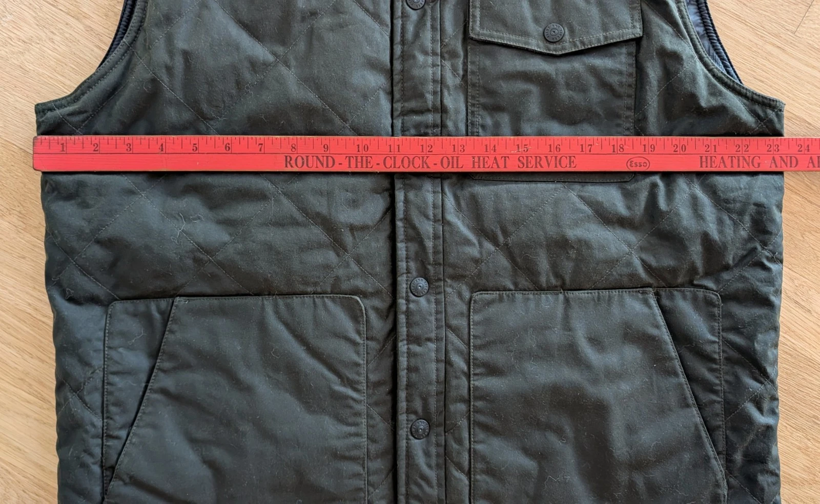 Flint and Tinder Men's Quilted Waxed Vest Dark Green Huckberry Large Insulated - product detail image 8