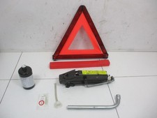 Bordwerkzeug Wagenheber Radschlüssel Reifendichtmittel Warndreieck passt für VW