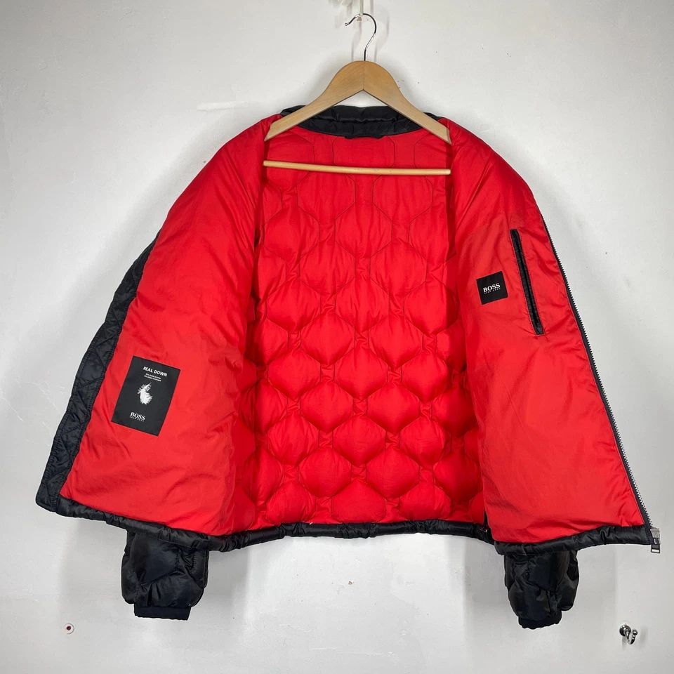 Hugo Boss Puffer Jacket Mens *M 40R Black Real Down Quilted Diamond Baffle - Image 3 of 4
