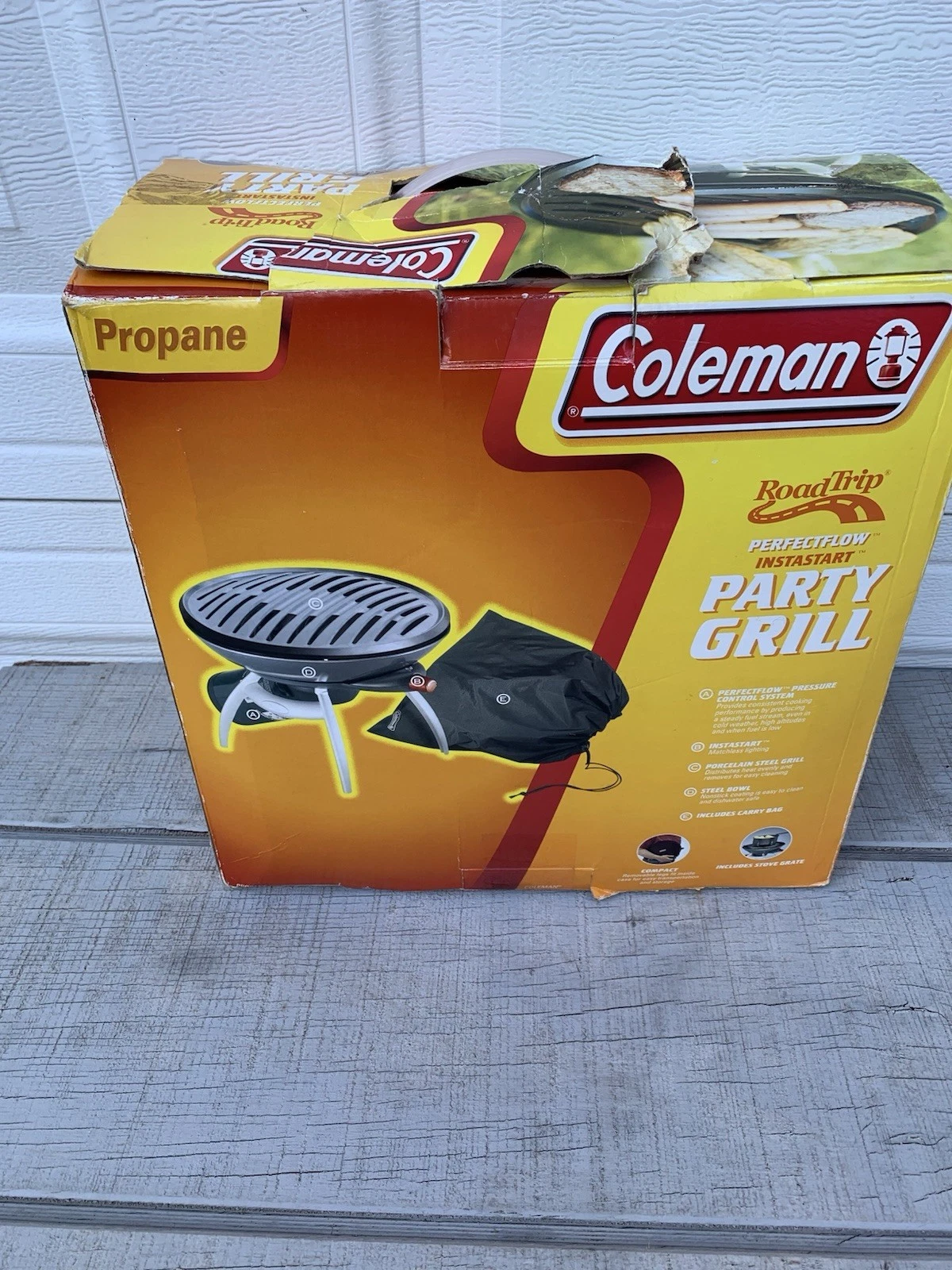 Coleman RoadTrip Party Grill – Small Portable Propane BBQ – InstaStart