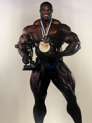 RONNIE COLEMAN bodybuilding muscle beefcake photo (rp)