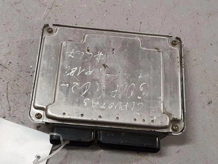 Centralina motore VW GOLF IV Variant 1J5 ECU 038906012AP 1.9 Diesel 81kw 27030817 - Immagine 2 di 3