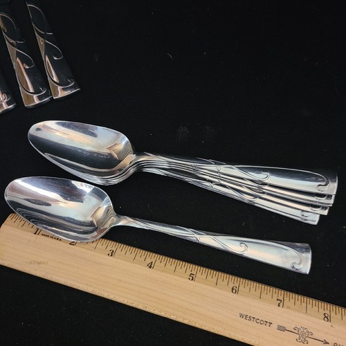 Towle Living Blossom 27 Piece Flatware Set Knives Forks Spoons Stainless - Picture 19 of 21
