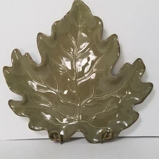  Gorgeous Avocado Green Maple Leaf Serving Dish. Harry & David 2007