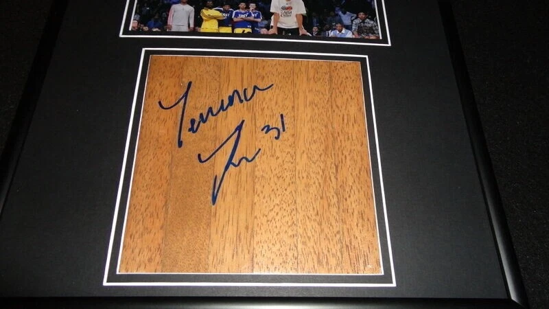 Terrence Ross DUNK Signed Framed 12x18 Floorboard + Photo Display Raptors C - Image 2 of 2