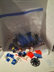 LEGO 6983- Space- Ice Planet 2002- Ice Station Odyssey-Incomplete (see descrip)