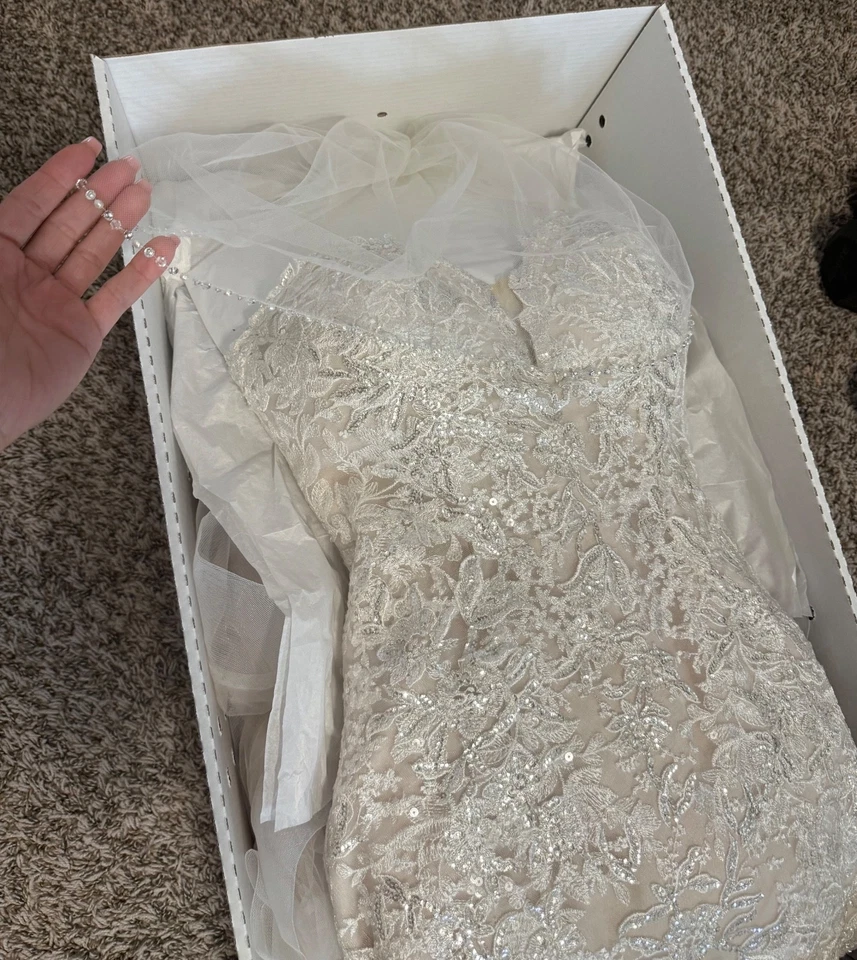 Vestido de novia y velo de sirena Stella York - usado una vez y limpiado/conservado Foto 4 de 4