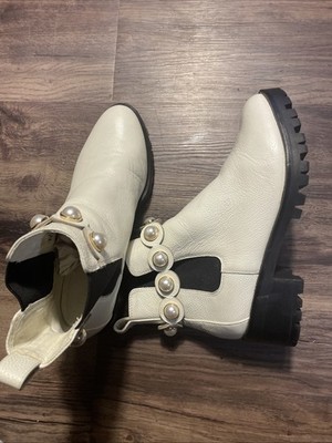 Karl Lagerfeld Paris Portia Lug Sole Chelsea Ankle Boots Bone Leather Women s 9M