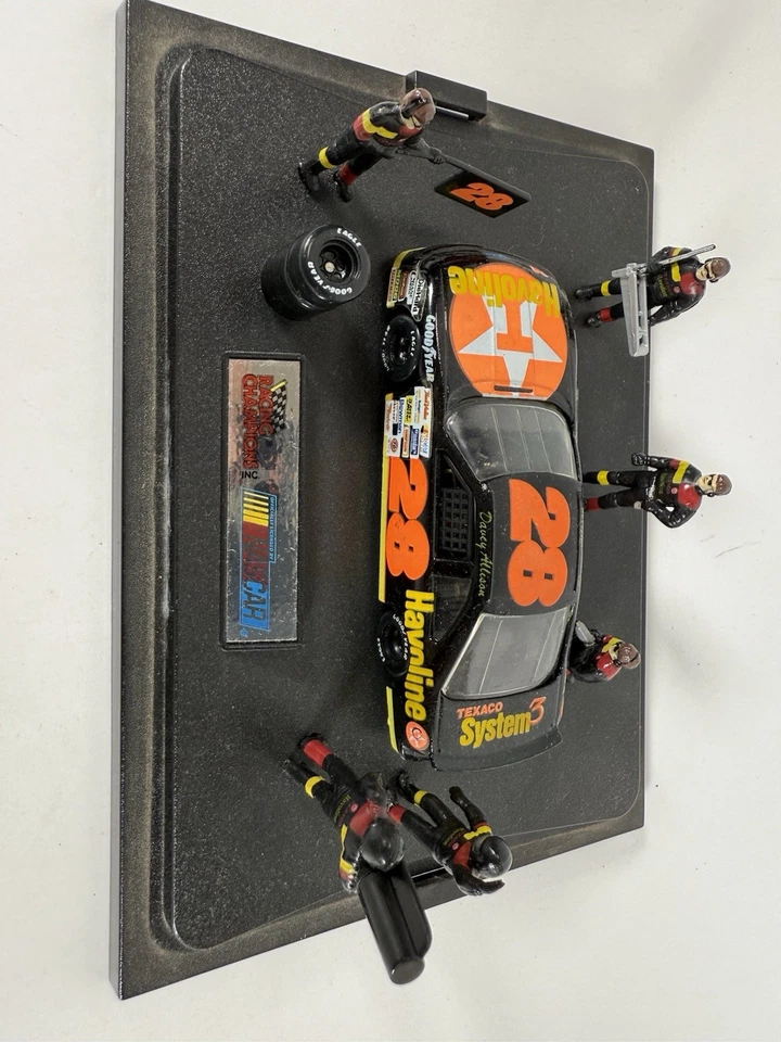 1992 Racing Champions NASCAR Pit Stop Set #28 Davey Allison Texaco Havoline - Image 2 of 4