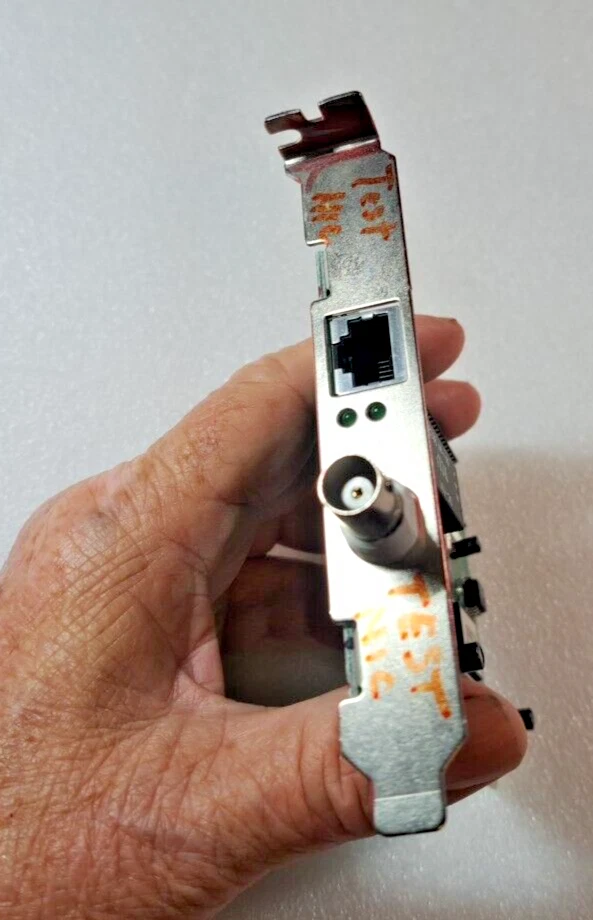 Tarjeta de interfaz de red D-Link 10 Mbps Combo Ethernet PCI Adaptador Foto 2 de 3