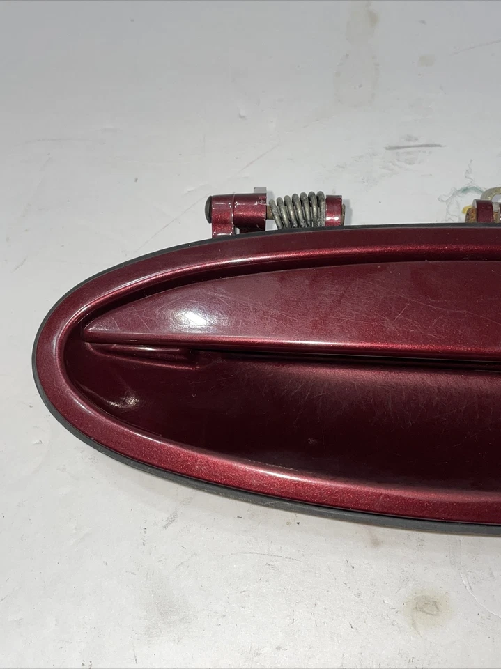2000-2005 Buick LeSabre maçaneta externa traseira esquerda lateral vermelha fabricante de equipamento original - Imagem 3 de 4