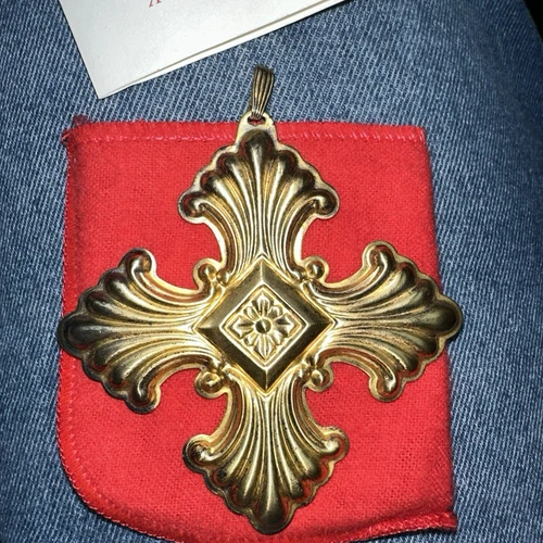 Reed & Barton ‘73  Cross Ornament  W/ Papers Sterling Silver 3rd In Series 18 GR