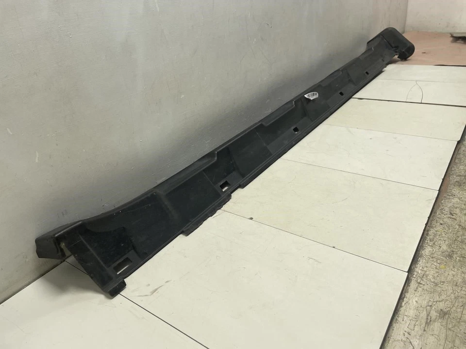 Subaru Outback 2011 lado del pasajero derecho panel basculante moldura OEM+ Foto 2 de 4