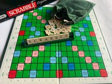 SCRABBLE Original - mit Buchstaben aus Holz- 100% vollzählig