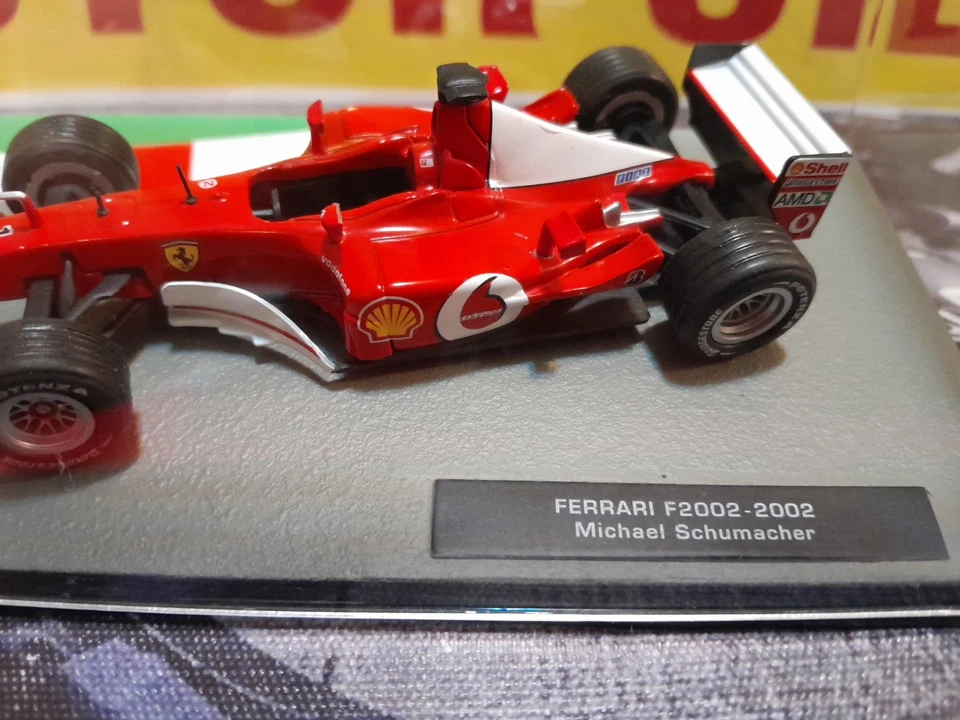 105 Perfect 1/43 F1 Ferrari F2002 Schumacher 2002 Centauria Panini Atlas Diecast - Immagine 3 di 4