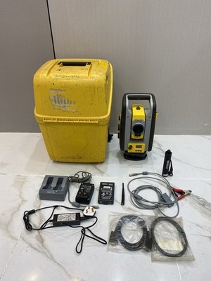 Trimble SPS720 3 /2  Dr Roboter Totalstation (mit Akku und Ladegerät)