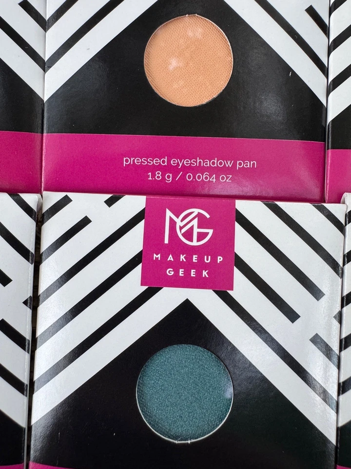 Makeup Geek 10 Eyeshadow Pans Shimma Shimma, Latte, Peach Smoothie, Grandstand - Image 3 of 4