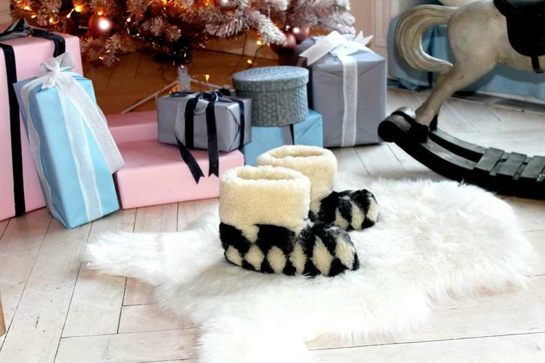 Home Wool Boots Original Slippers Sheepskin Wool Boots Warm Foot Home Shoes - Image 4 of 4