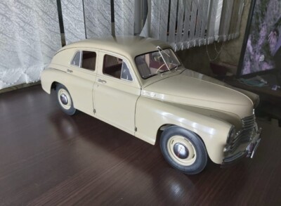 Vintage Collectible Toy Car Soviet Model USSR 1:8 GAZ-M-20 ''Pobeda'' Beige Metal