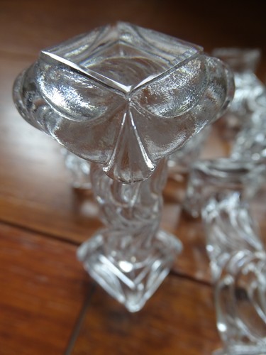 BACCARAT 12 ANCIENS PORTES COUTEAUX CRISTAL MOULER MODELE DRAPERIE FIN 19 EME - Picture 7 of 10