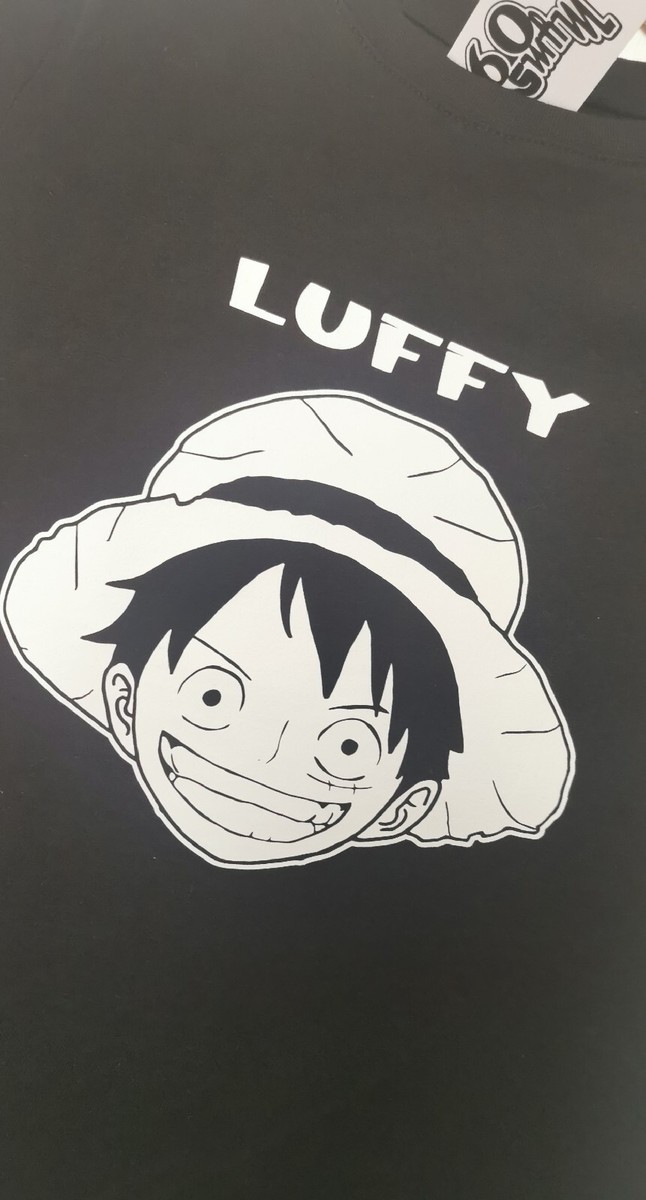 One Piece T-Shirt Luffy Avec Son Chapeau De Paille - Produit Sous