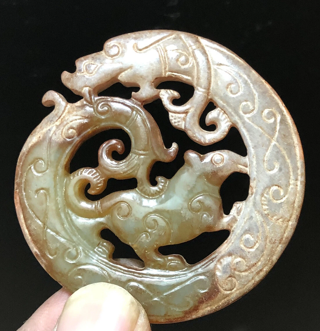 中国翡翠彫刻龍- 中国翡翠彫刻龍-