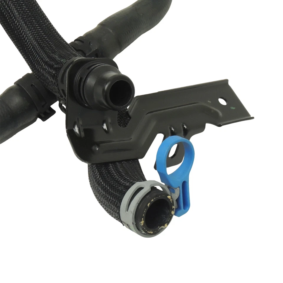 Nueva bomba de agua auxiliar OEM GM con manguera 2016-22 Chevy Malibu 1,5 L 13592749 Foto 3 de 4