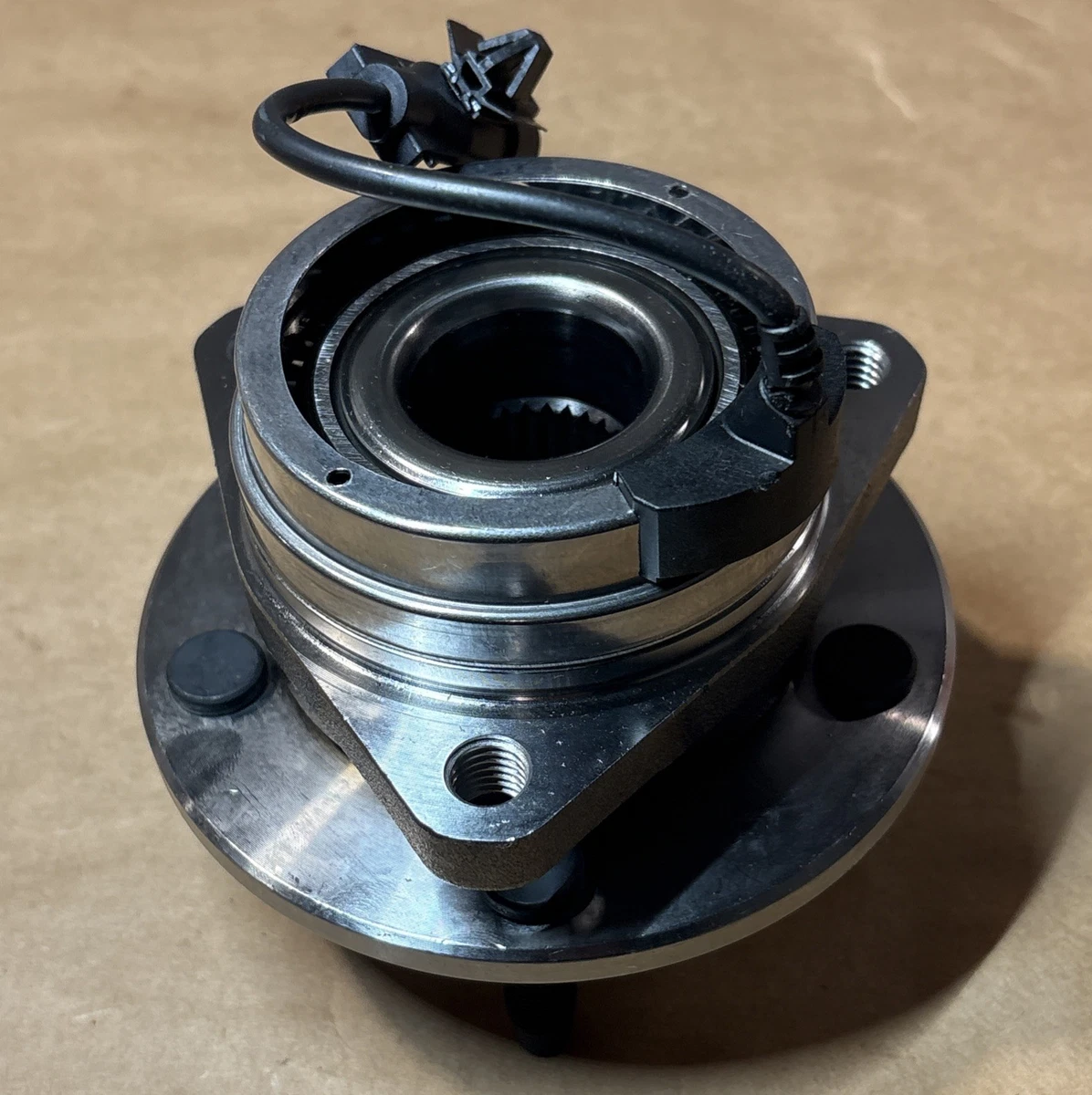 Wheel Bearing Hub HB13214-C photo 4